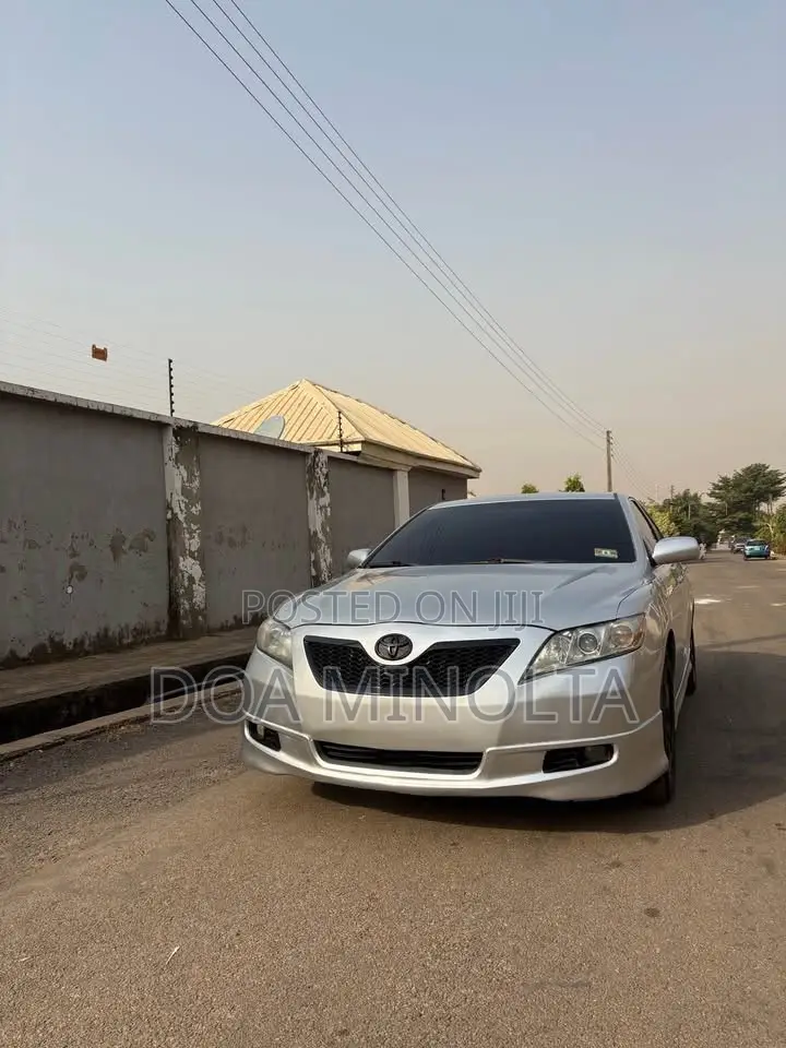 Toyota Camry 2009 Silver