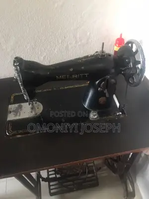 Manual Sewing Machine With Butterfly Stand