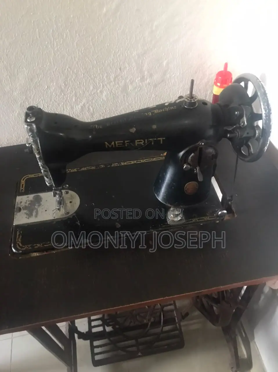 Manual Sewing Machine With Butterfly Stand