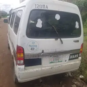Suzuki Every 2010 White