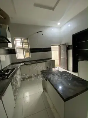1bdrm Shared Apartment in Orchid, Ikota for rent