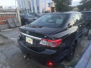 Toyota Corolla 2013 Black