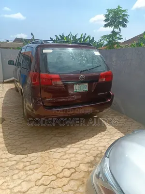 Toyota Sienna XLE AWD 2006 Red