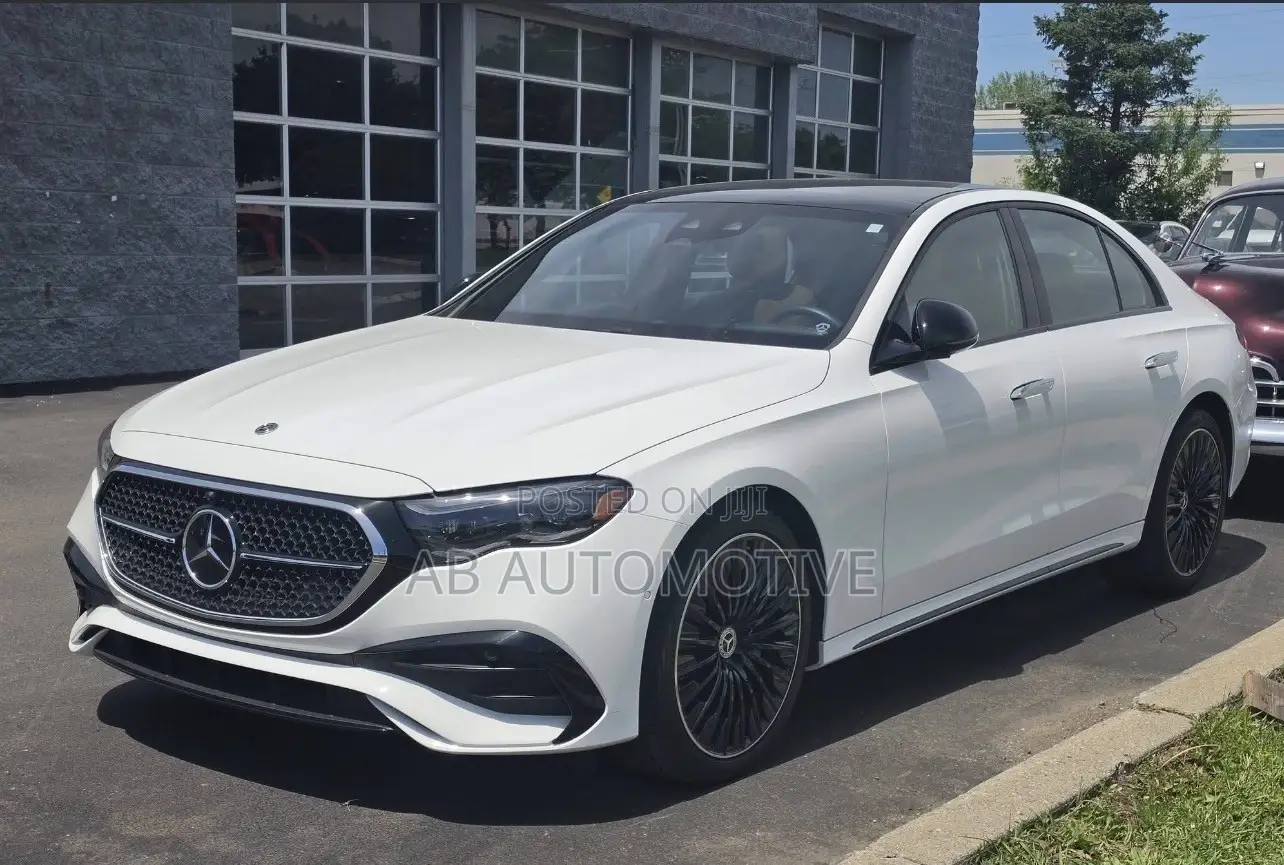 Mercedes-Benz E450 2025 White