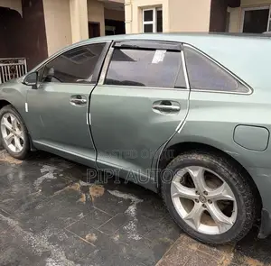 Toyota Venza AWD 2010 Green