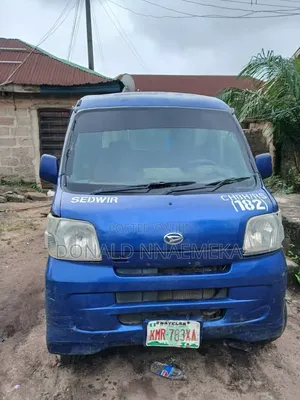Daihatsu Hijet 2010 Blue