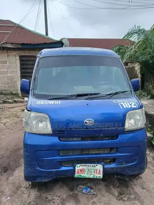 Daihatsu Hijet 2010 Blue