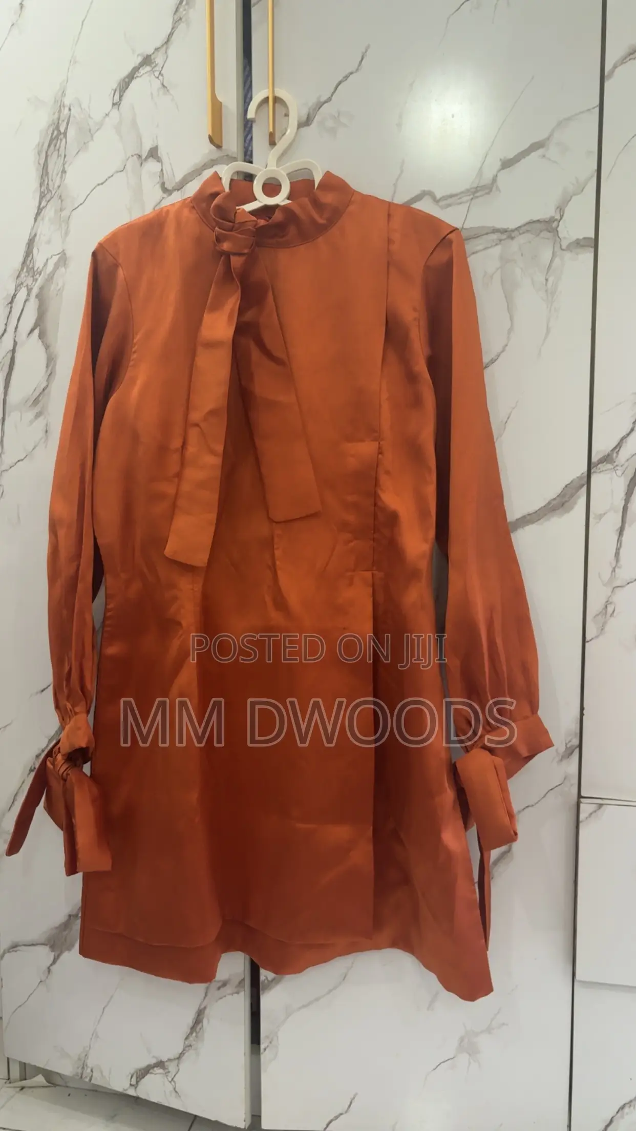 Knee-Lengh Fabric Dress