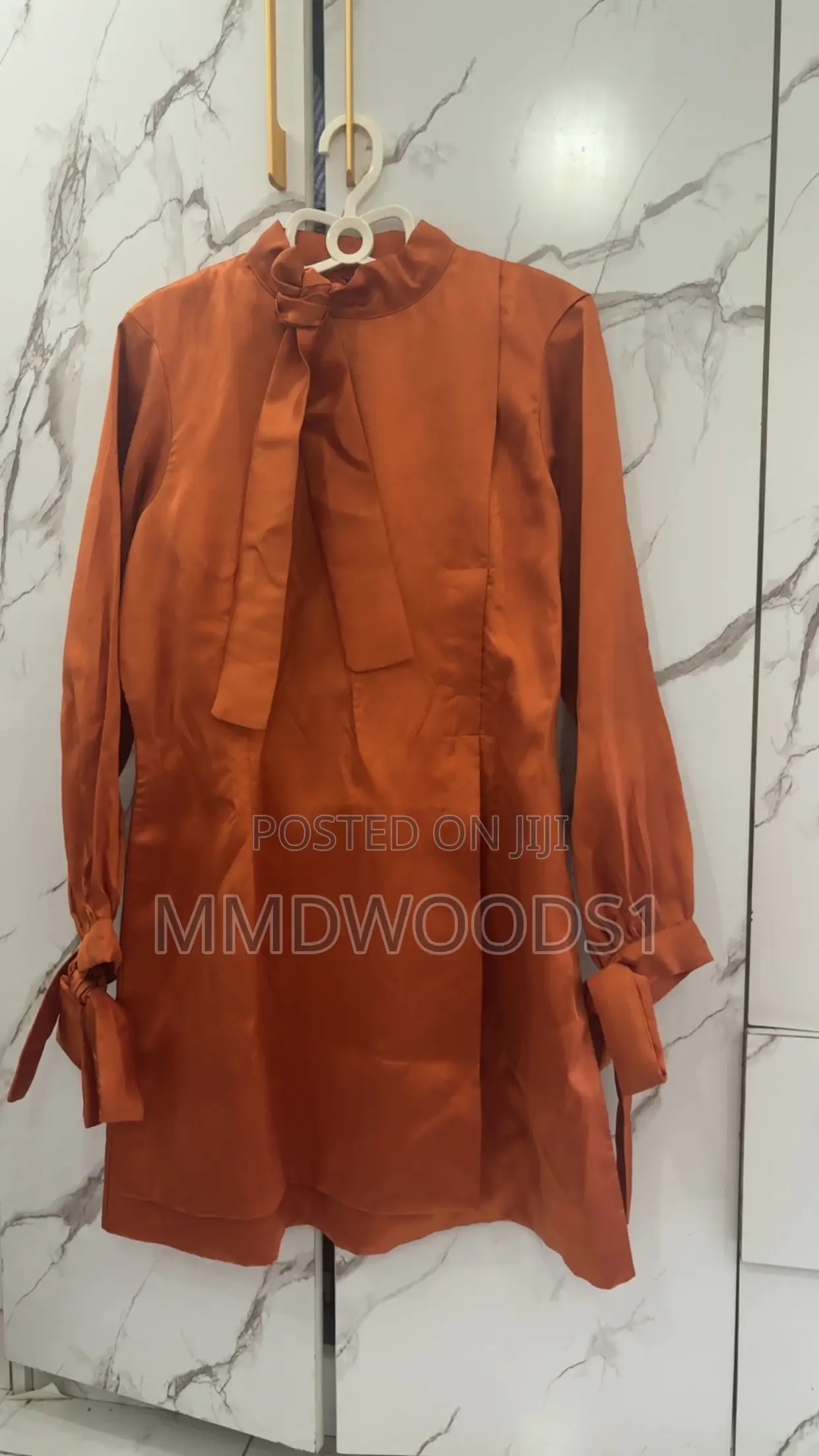 Knee-Lengh Fabric Dress