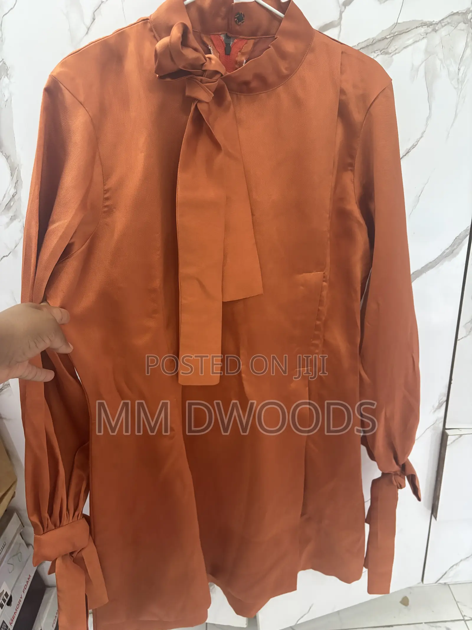 Knee-Lengh Fabric Dress