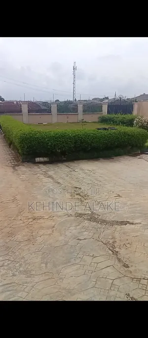 Furnished 3bdrm Bungalow in Ikorodu for sale