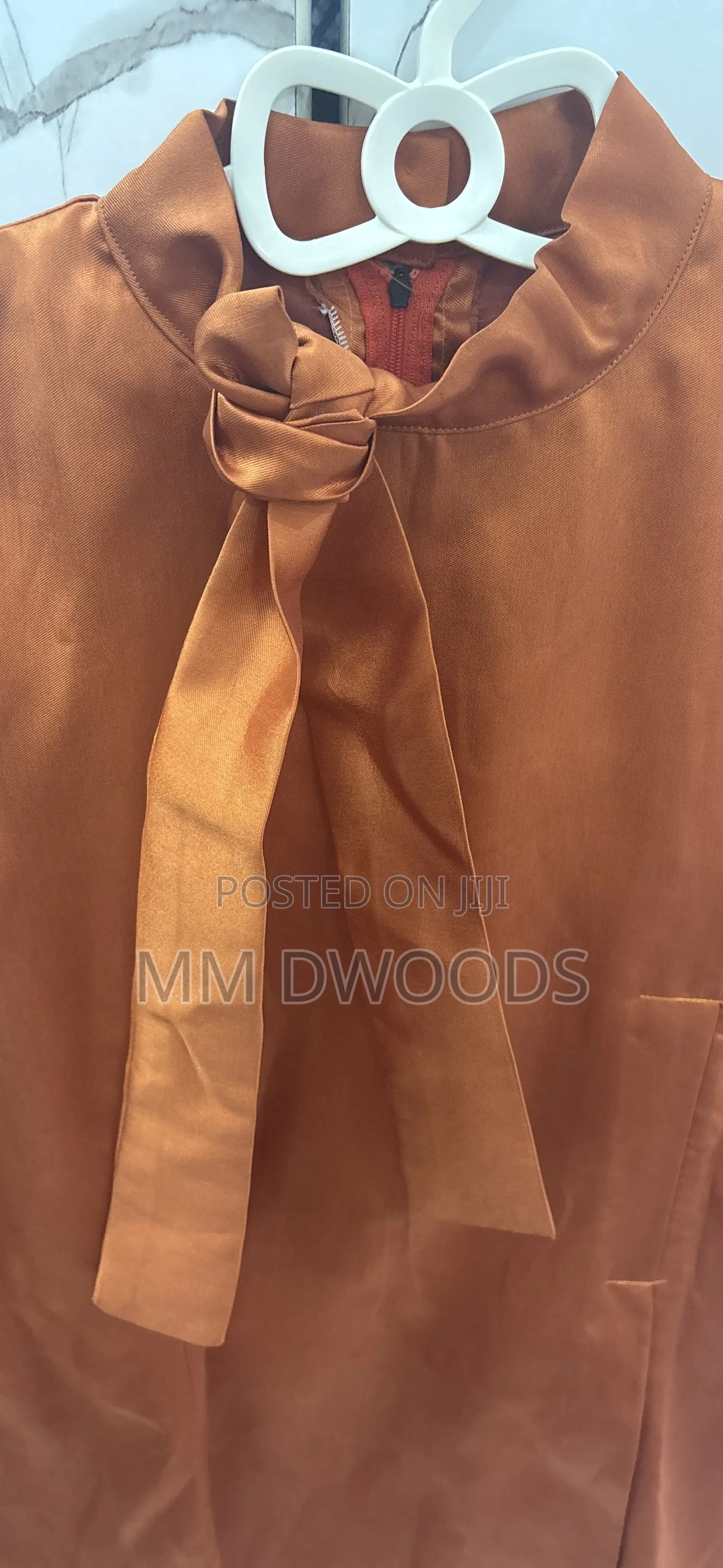 Knee-Lengh Fabric Dress