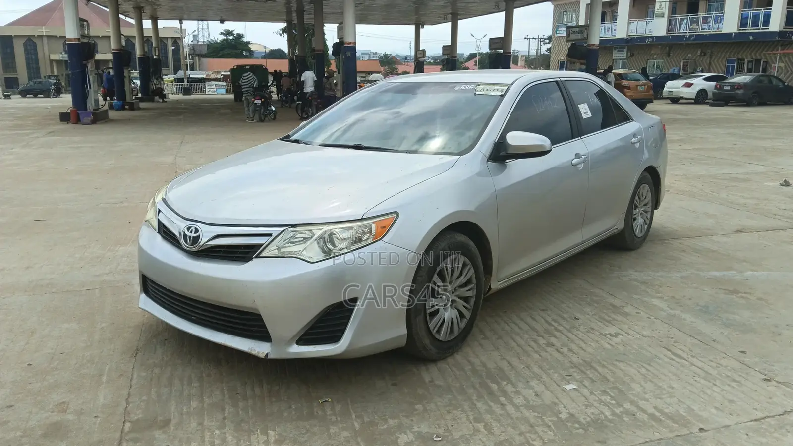 Toyota Camry 2012 Silver