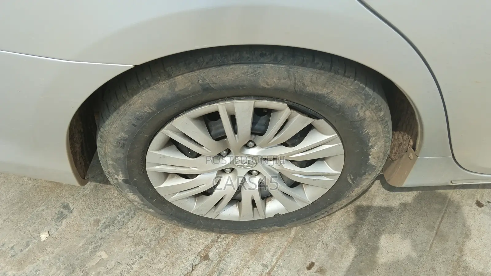 Toyota Camry 2012 Silver