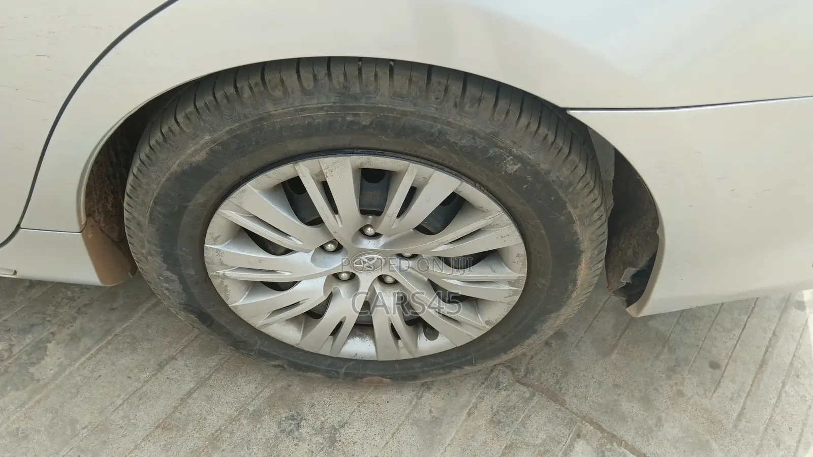 Toyota Camry 2012 Silver