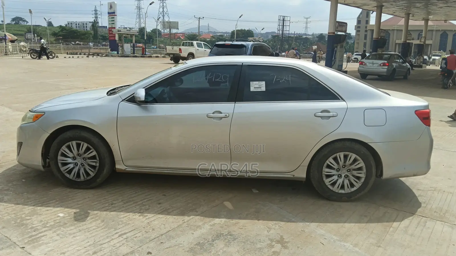 Toyota Camry 2012 Silver
