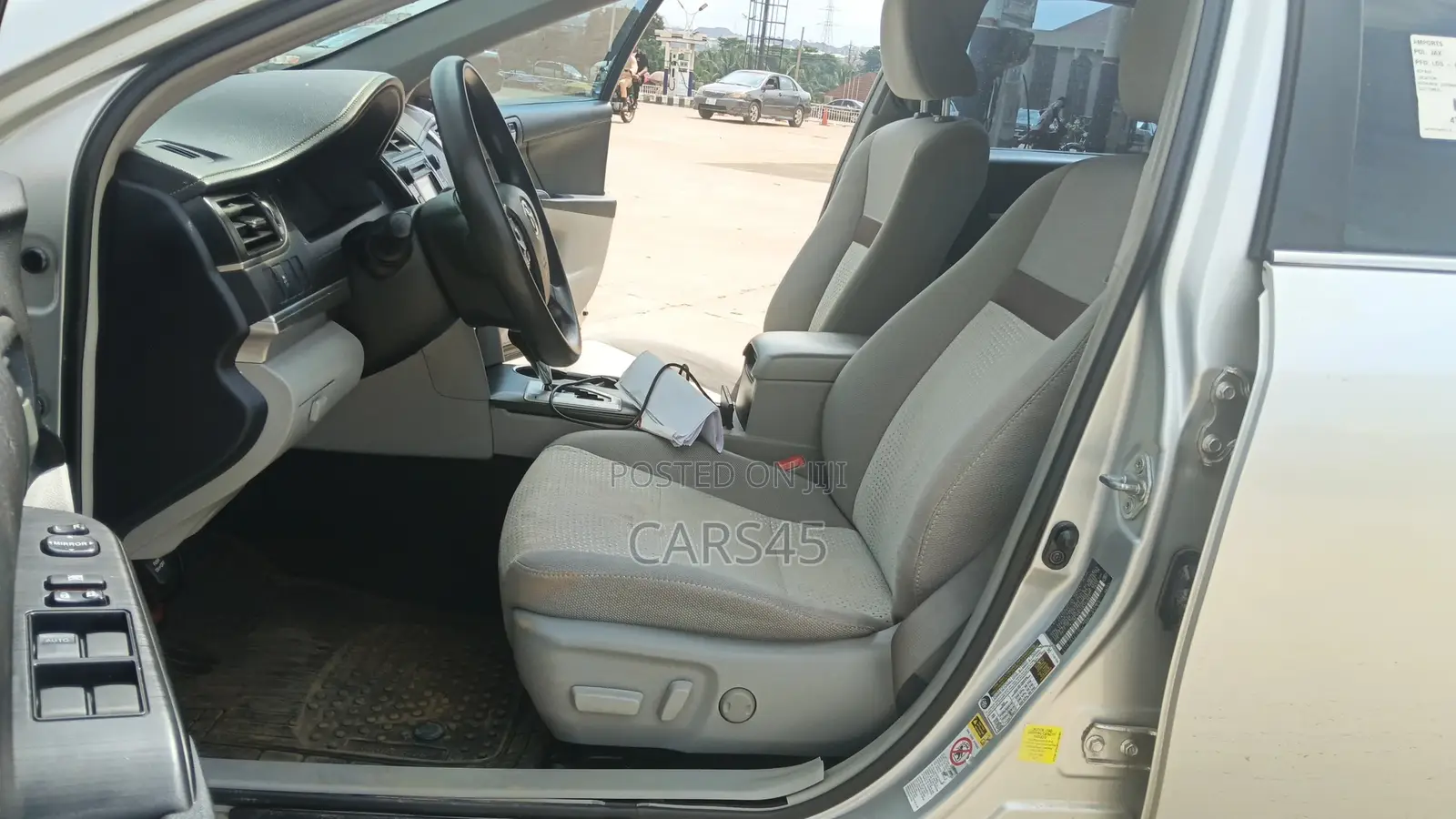 Toyota Camry 2012 Silver