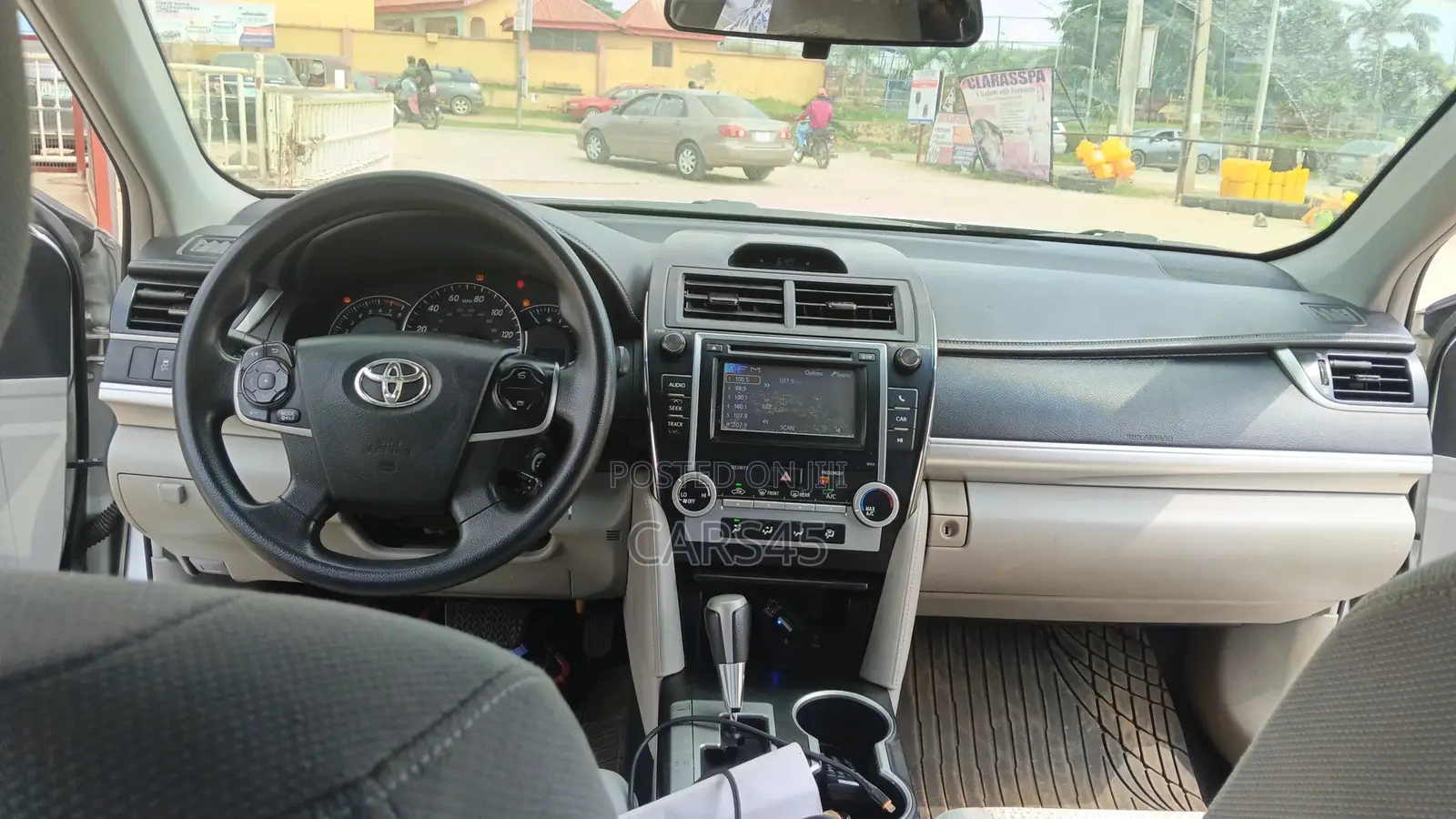 Toyota Camry 2012 Silver