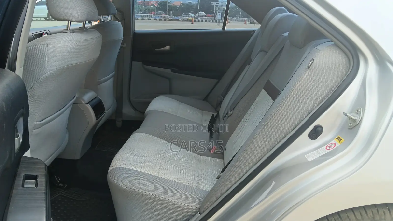 Toyota Camry 2012 Silver