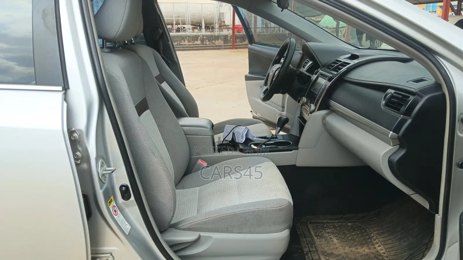 Toyota Camry 2012 Silver