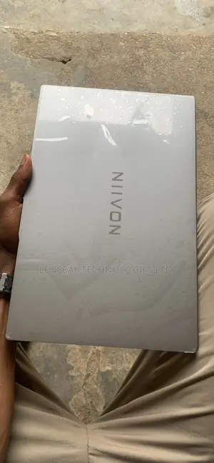 New Laptop 8GB Intel Core i7 SSD 512GB