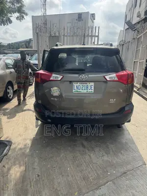 Toyota RAV4 2014 Brown