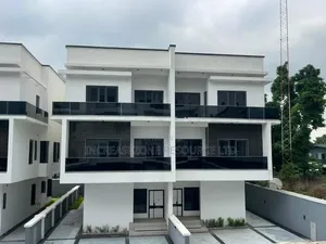 5bdrm Duplex in Ikeja Gra for sale