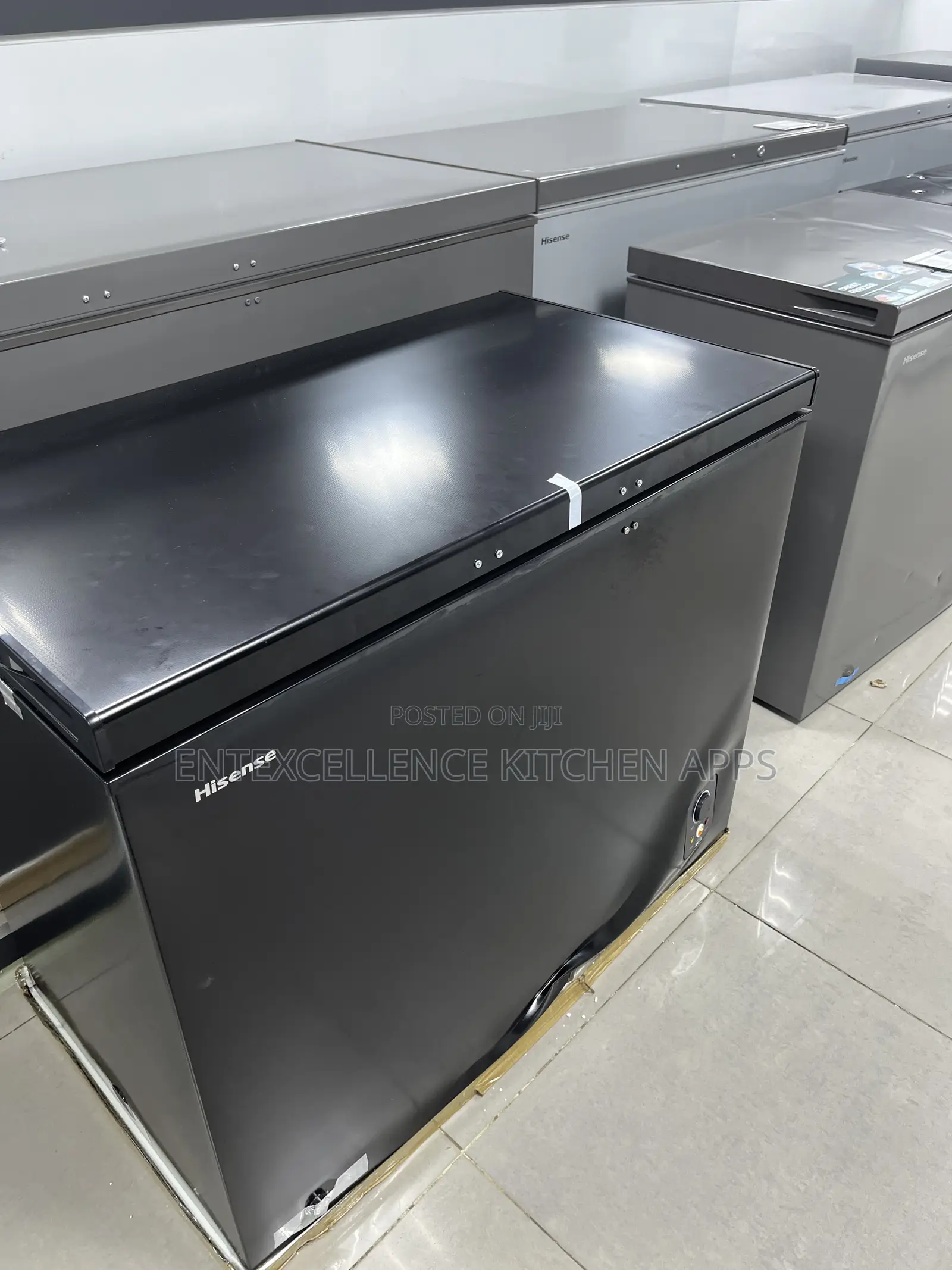 Hisense 240 Litre Freezer Black