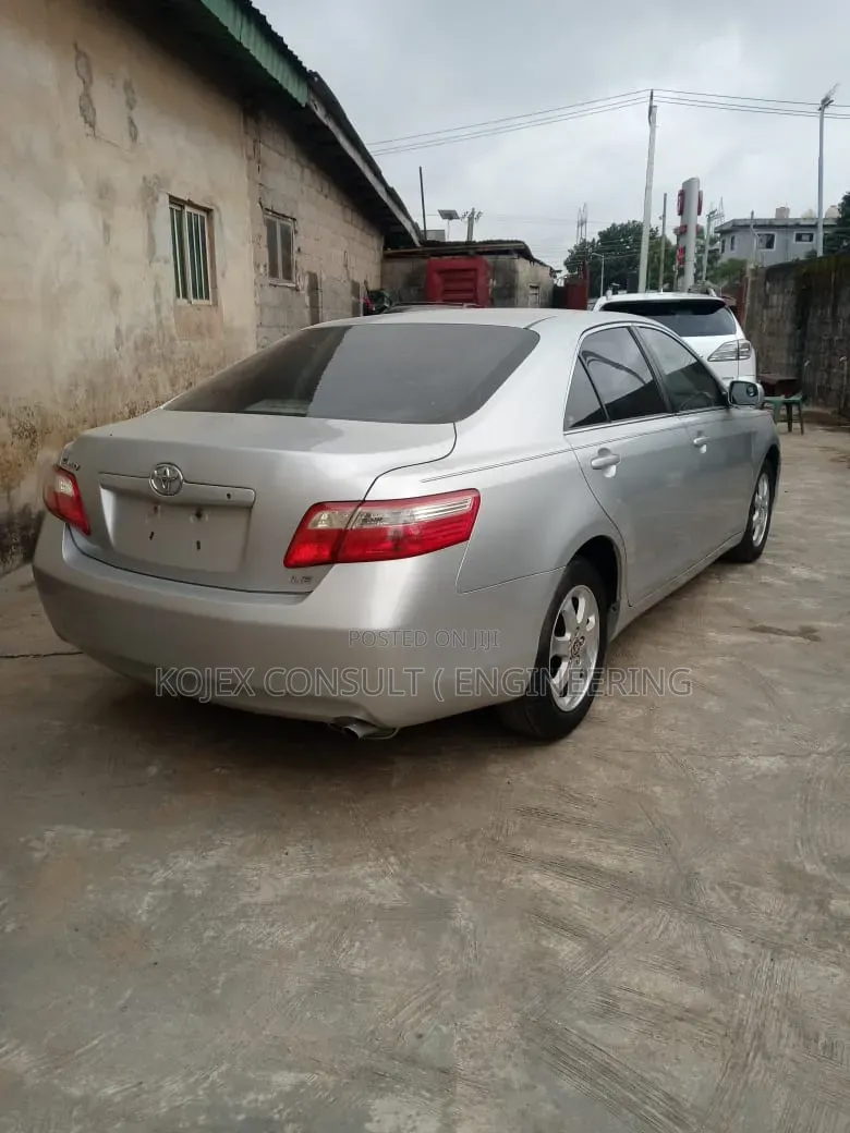 Toyota Camry 2008 Silver