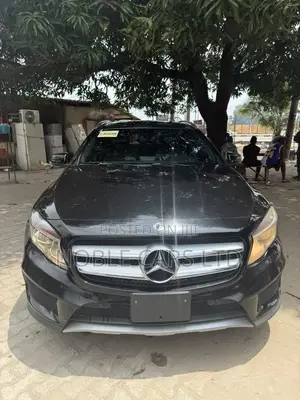 Mercedes-Benz GLA 250 2015 Black