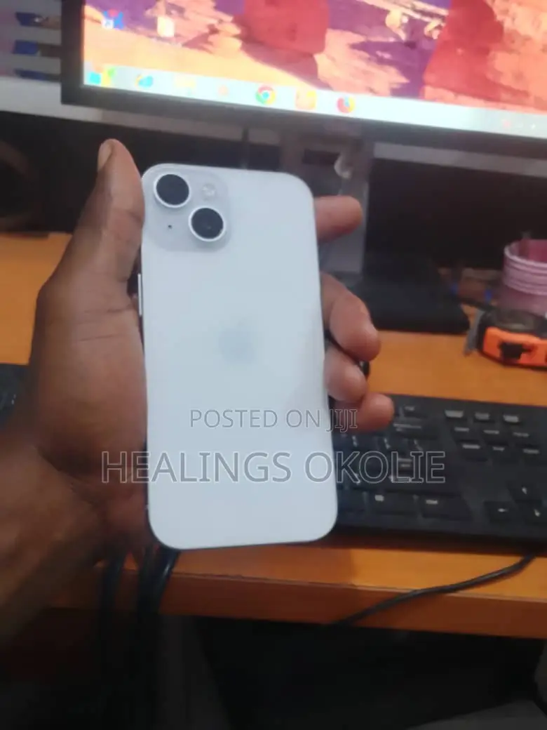 Apple iPhone 15 128 GB White