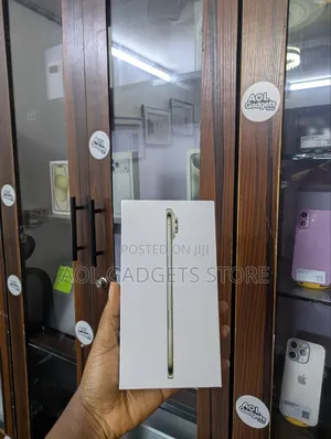 New Apple iPhone Air 256 GB Gold
