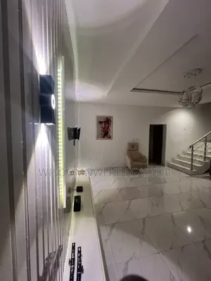 1bdrm Duplex in Metro Home Estate for rent