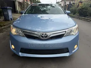 Toyota Camry XLE V6 4dr Sedan (3.5L 6cyl 6A) 2012 Blue