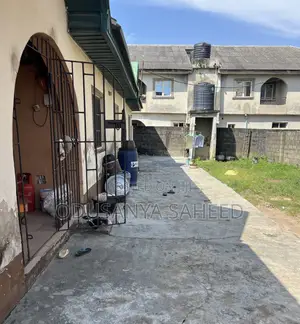 3bdrm Block of Flats in Basorun Upper Salami, Ibeshe / Ikorodu for sale
