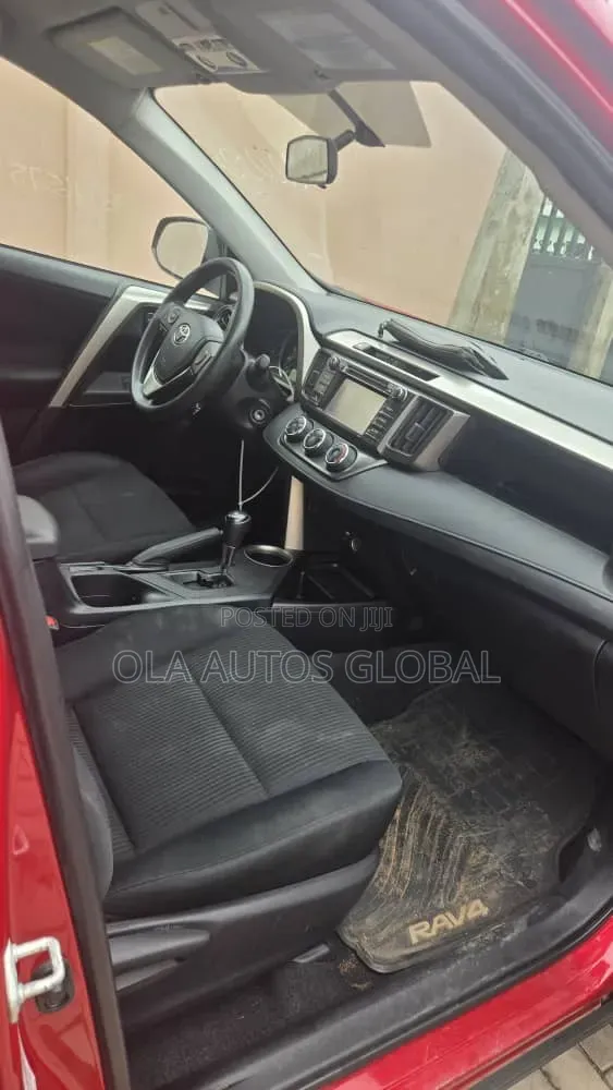 Toyota RAV4 2015 Red