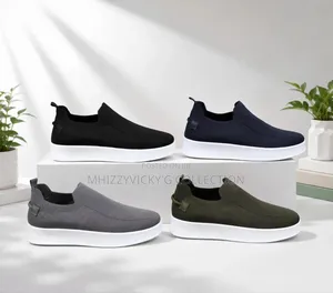 Men's Knitted Slip-on Sneakers -