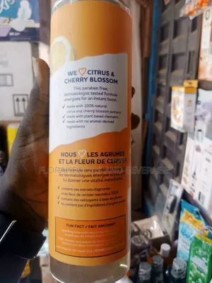 ST Ives Energizing Body Wash