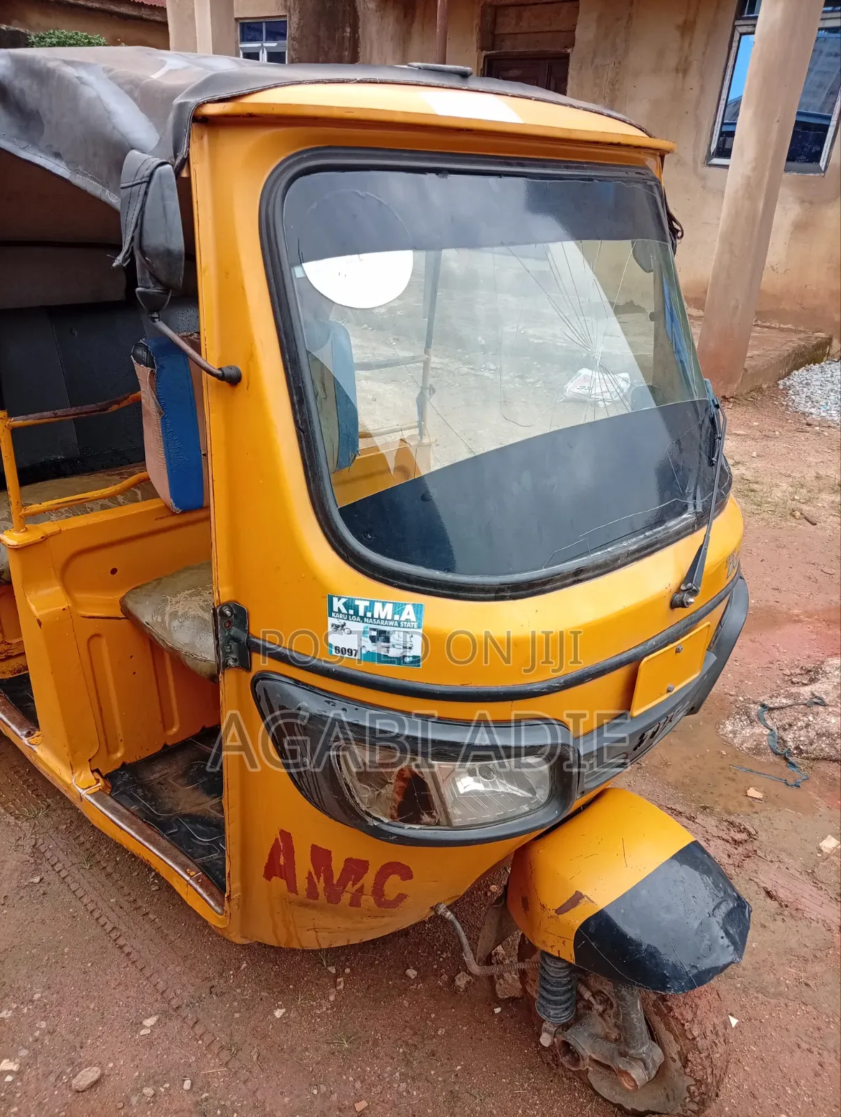 TVS Apache RTR 160 2V ABS 2025 Yellow