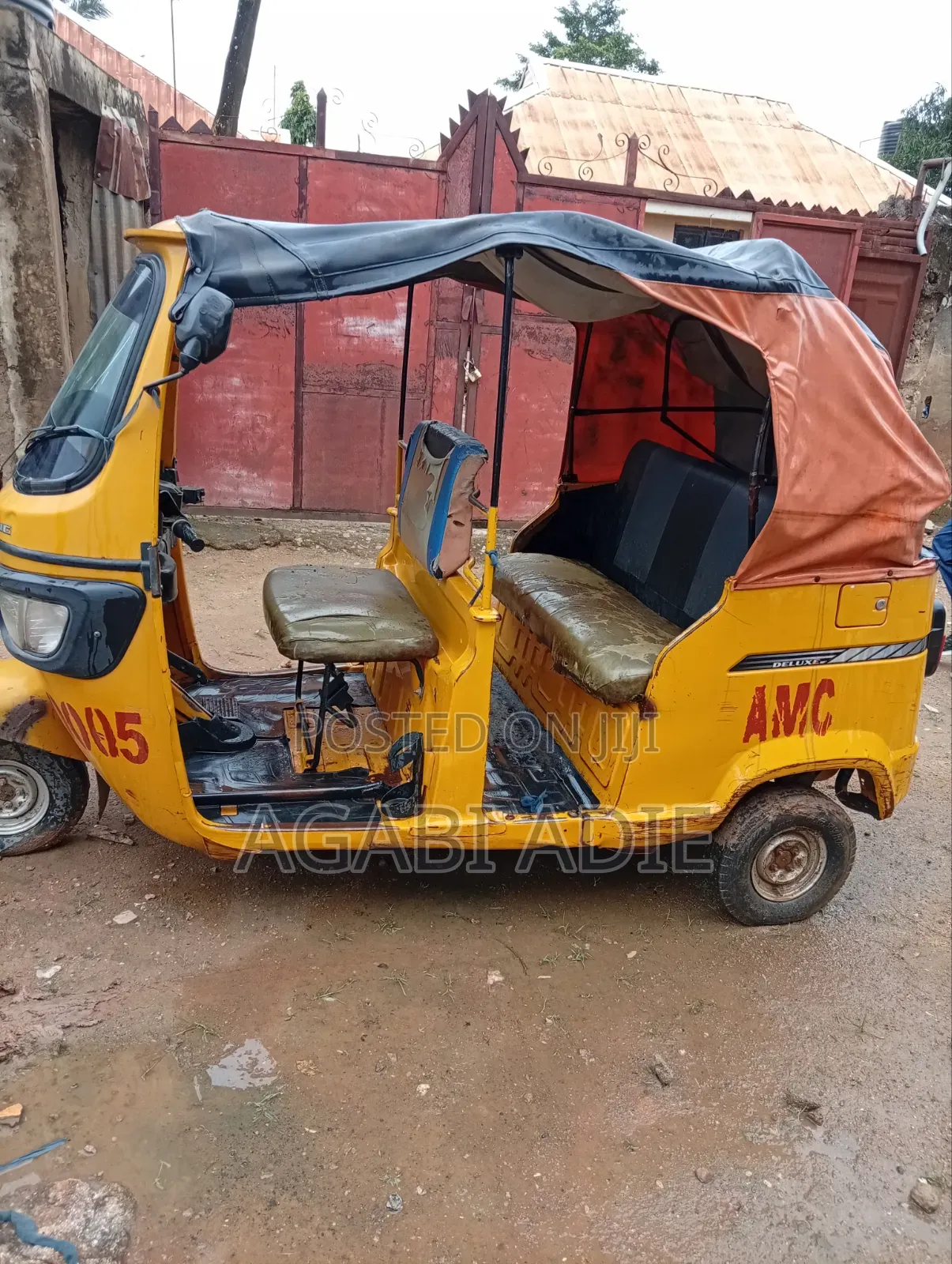 TVS Apache RTR 160 2V ABS 2025 Yellow