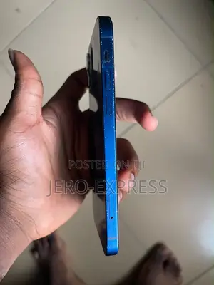 Apple iPhone 12 64 GB Blue