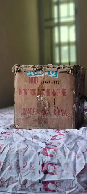 GNI-113 Amro Overlock Sewing Machine