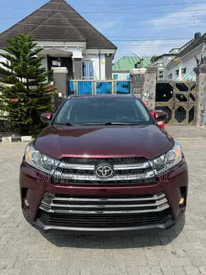 Toyota Highlander XLE 4x2 V6 (3.5L 6cyl 8A) 2018 Burgundy