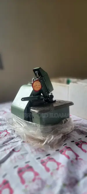 GNI-113 Amro Overlock Sewing Machine