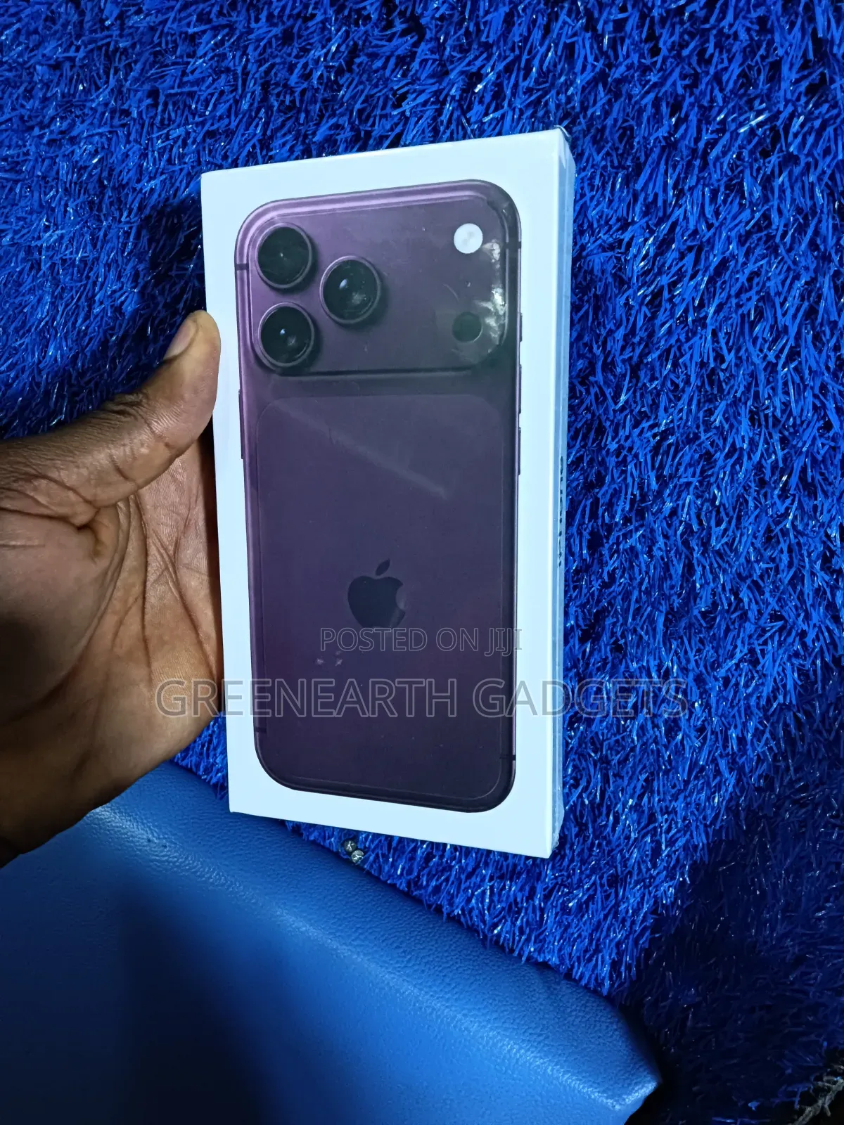 New Apple iPhone 18 Pro Max 1 TB Purple