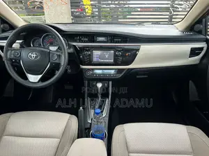 Toyota Corolla 2015 Red