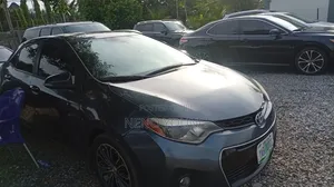 Toyota Corolla 2015 Black