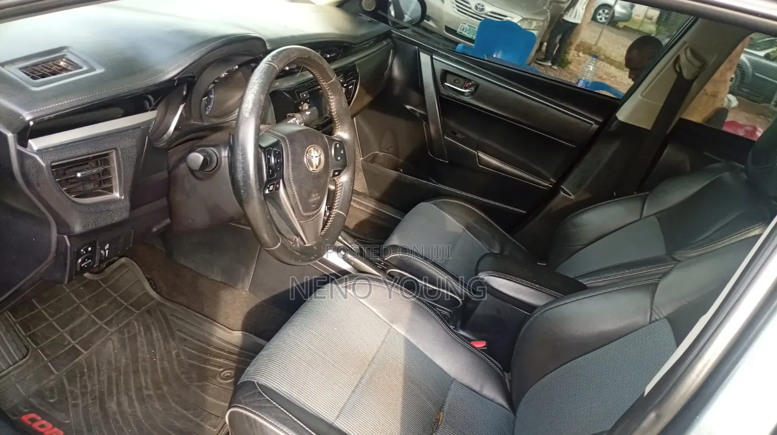 Toyota Corolla 2015 Black