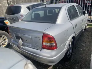 Opel Astra 2005 Silver