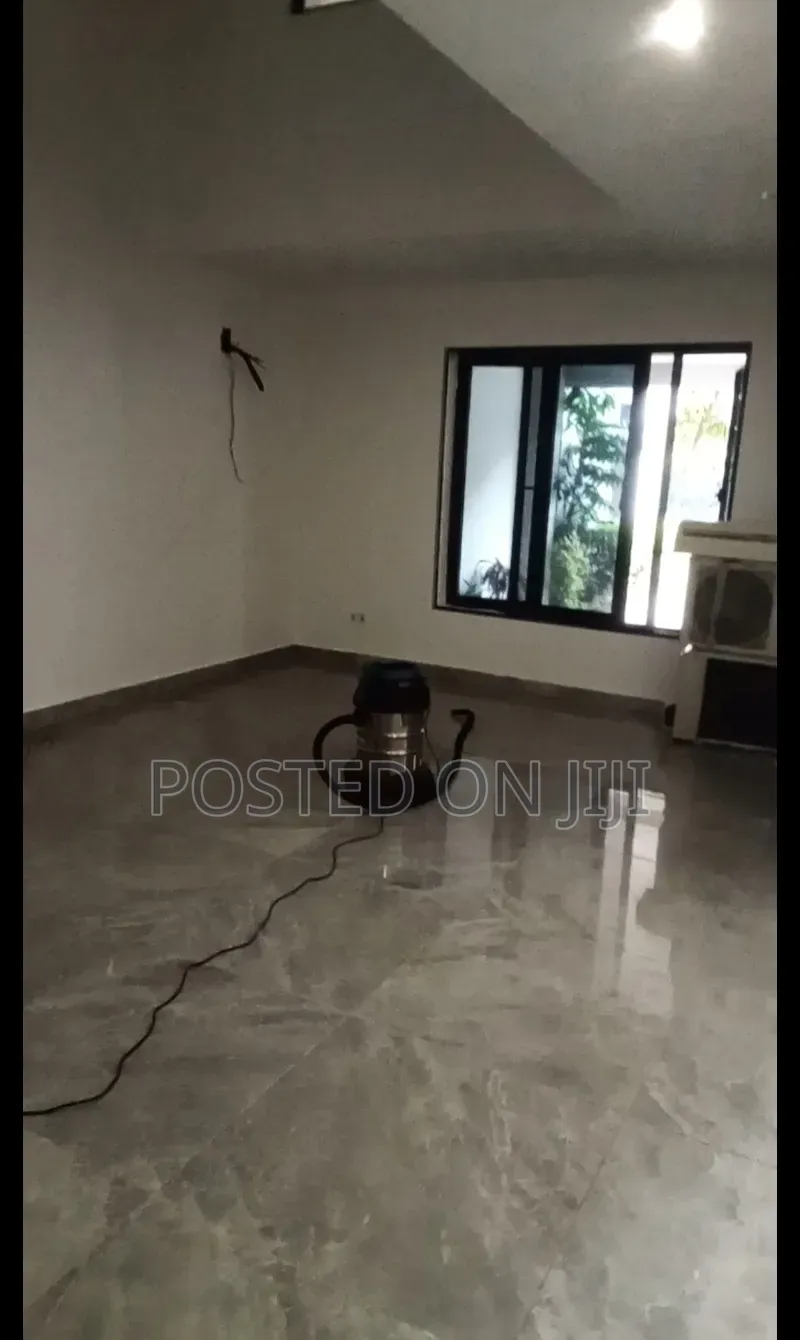 Move-in and Move-Out Cleaning